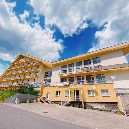 The Legits Apartments Доновалы Экстерьер фото